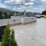 Sugarfame- 3* Sŭrnitsa
