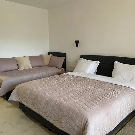 Sugarfame- Guest house