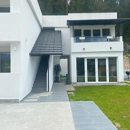 Sugarfame- 3* Sarnitsa